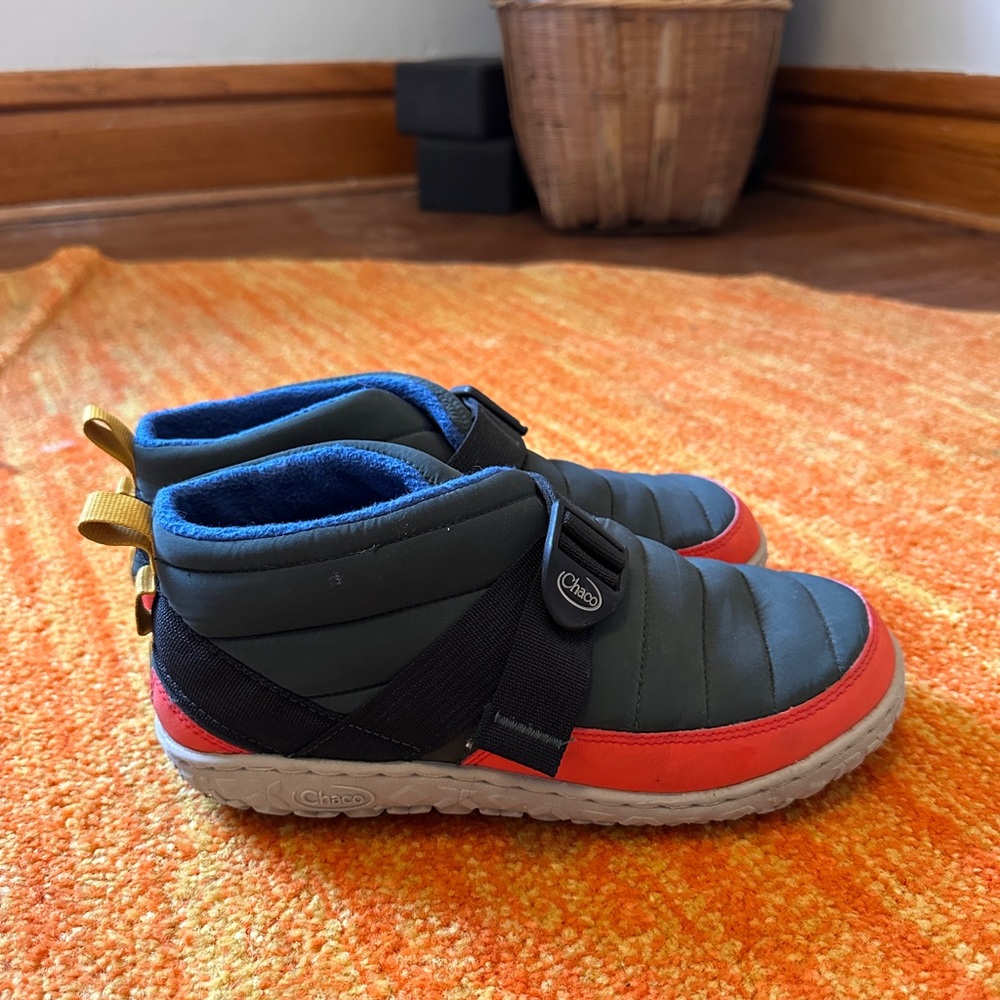 Women’s Chaco Ramble Puff ankle camping boots